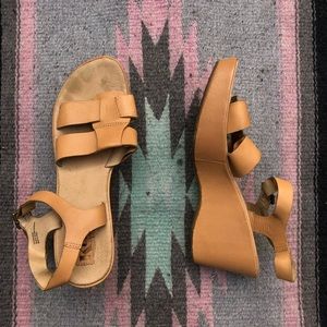 👄 Kork Ease Platform Sandal 👄